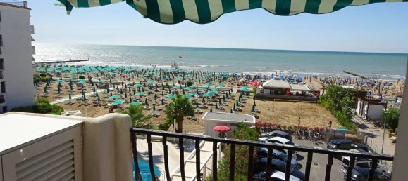 4 bedrooms Apartment in Jesolo, Italy No. 317853 3