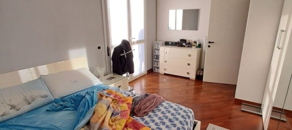 3 rooms Apartment in Paese, Italy No. 220891 10