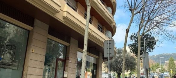 165m² Commercial property in Barcelona, Spain No. 62399 16