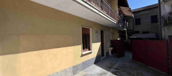 3 rooms Duplex in Golasecca, Italy No. 259005 3