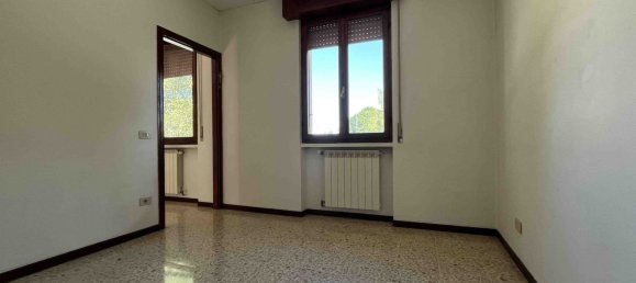 3 rooms Duplex in Golasecca, Italy No. 259005 10