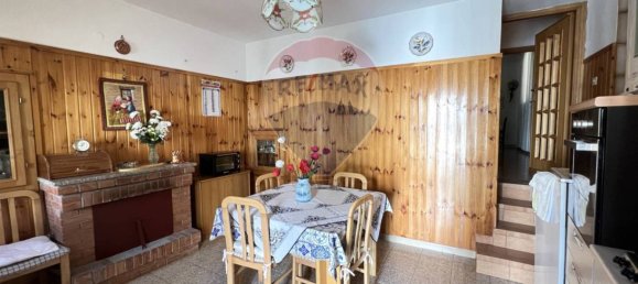 2 bedrooms House in Montereale, Italy No. 345440 2