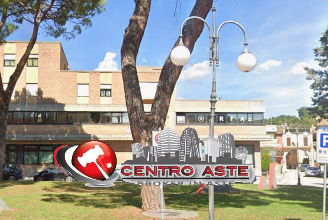 Escritório de 5 divisões em Fermignano, Italy N.º 96186