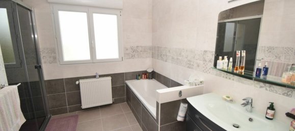 5 غرف نوم منزل في Vernouillet, France رقم 155322 8