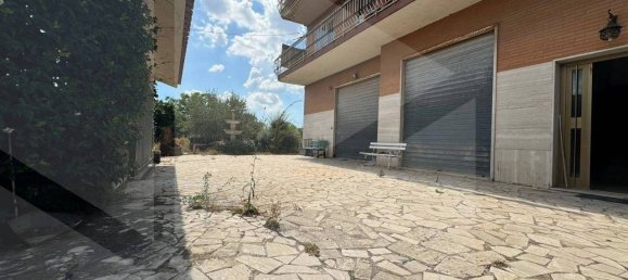 10-Zimmer Haus in Rome, Italy, Nr. 34324 68