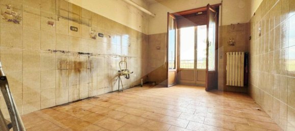 10-Zimmer Haus in Rome, Italy, Nr. 34324 78