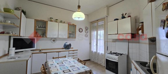 5 rooms Apartment in Arezzo, Italy No. 37718 20