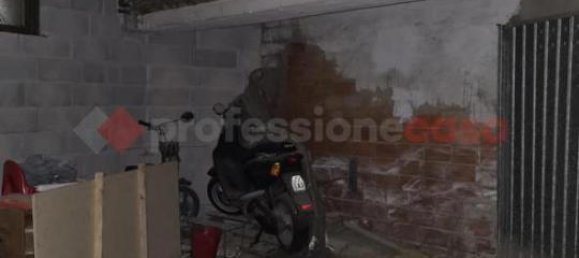 5 rooms Apartment in Arezzo, Italy No. 37718 37