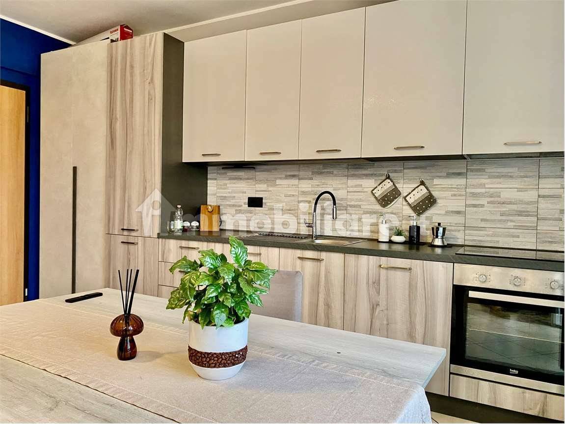 1 غرف نوم شقة في Oggiono, Italy رقم 381215