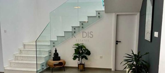 5 bedrooms Villa in Germasogeia, Cyprus No. 18936 14