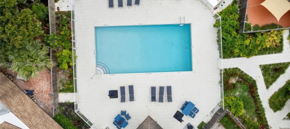 2 Schlafzimmer Gewerbliche Immobilien in Miami, USA, Nr. 614982 6