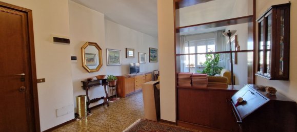 3 rooms Apartment in Busto Arsizio, Italy No. 180970 4