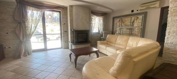 4 rooms Villa in Scafati, Italy No. 32588 10