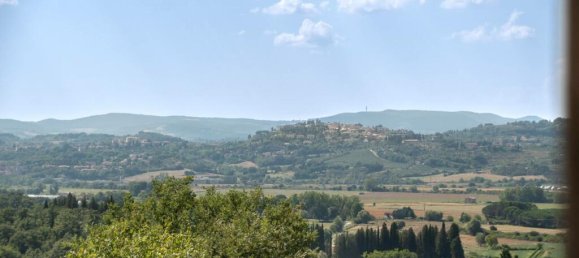 4 غرف نوم منزل في Città della Pieve, Italy رقم 58471 58