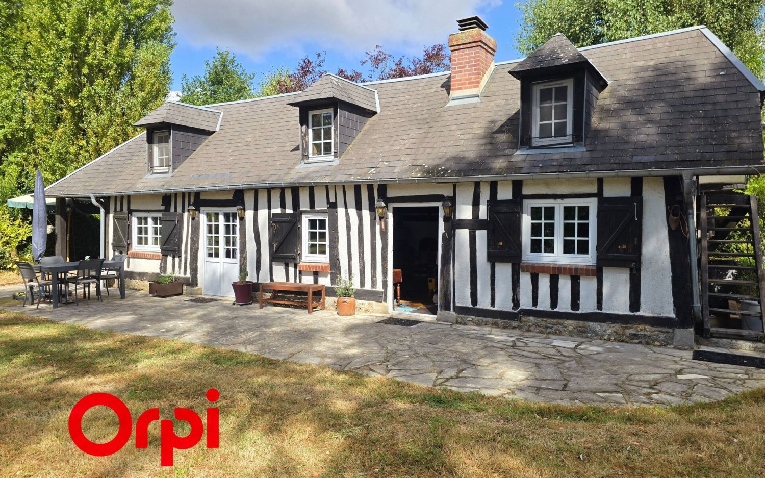 4-Zimmer Schlösser in Bernay, France, Nr. 338067