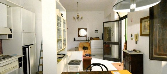 2 rooms Apartment in Arezzo, Italy No. 285223 18