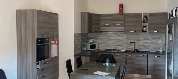 4 rooms Apartment in Rome, Italy No. 203196 4