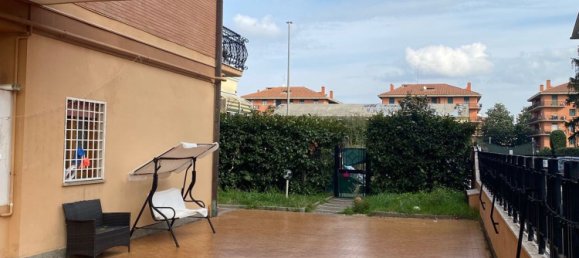 4 rooms Apartment in Rome, Italy No. 203196 2