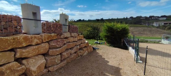  Land in Hurigny, France No. 289844 2