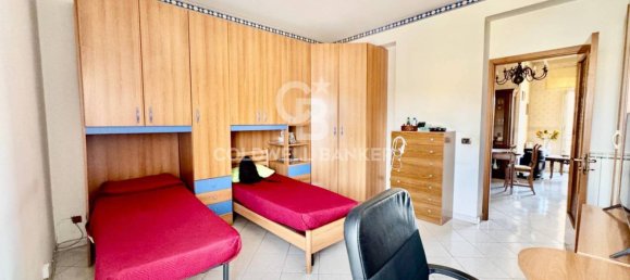 3 Schlafzimmer Wohnung in Catania, Italy, Nr. 359131 5
