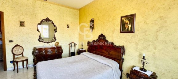 3 Schlafzimmer Wohnung in Catania, Italy, Nr. 359131 9