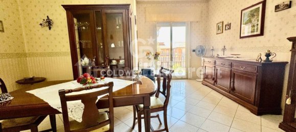 3 Schlafzimmer Wohnung in Catania, Italy, Nr. 359131 3