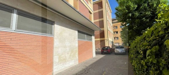 5-salle Appartement à Bologna, Italy No. 34467 14