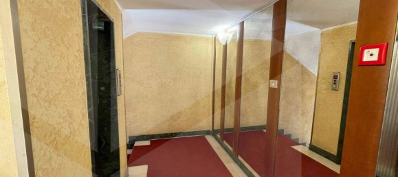 5-salle Appartement à Bologna, Italy No. 34467 12