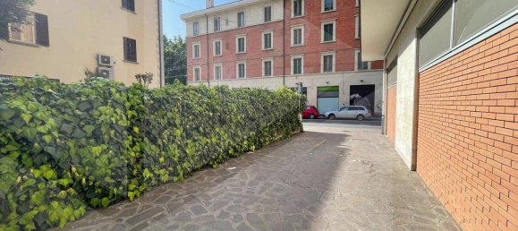 5-salle Appartement à Bologna, Italy No. 34467 5
