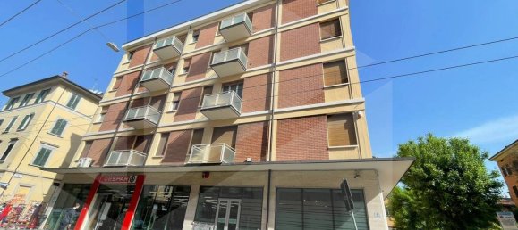 5-salle Appartement à Bologna, Italy No. 34467 4