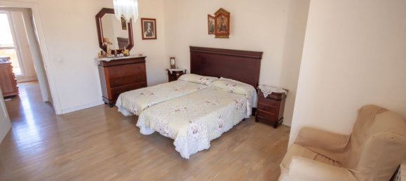 3 bedrooms Penthouse in Estepona, Spain No. 147563 14