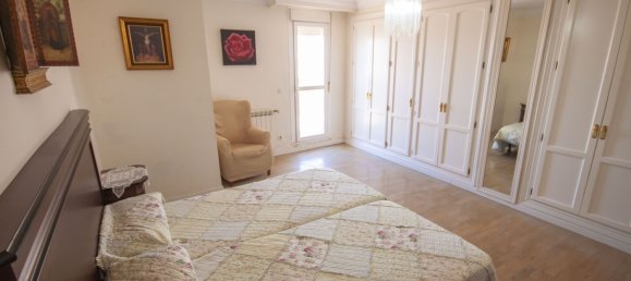 3 bedrooms Penthouse in Estepona, Spain No. 147563 25