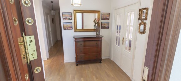 3 bedrooms Penthouse in Estepona, Spain No. 147563 5