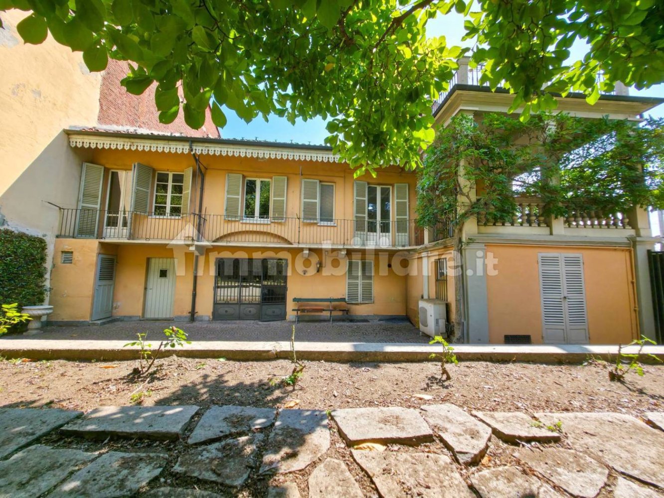 5 chambres Villa à Settimo Torinese, Italy No. 265437