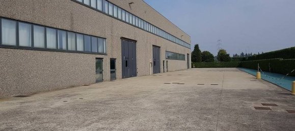 1 room Warehouse in Florence, Italy No. 209944 8