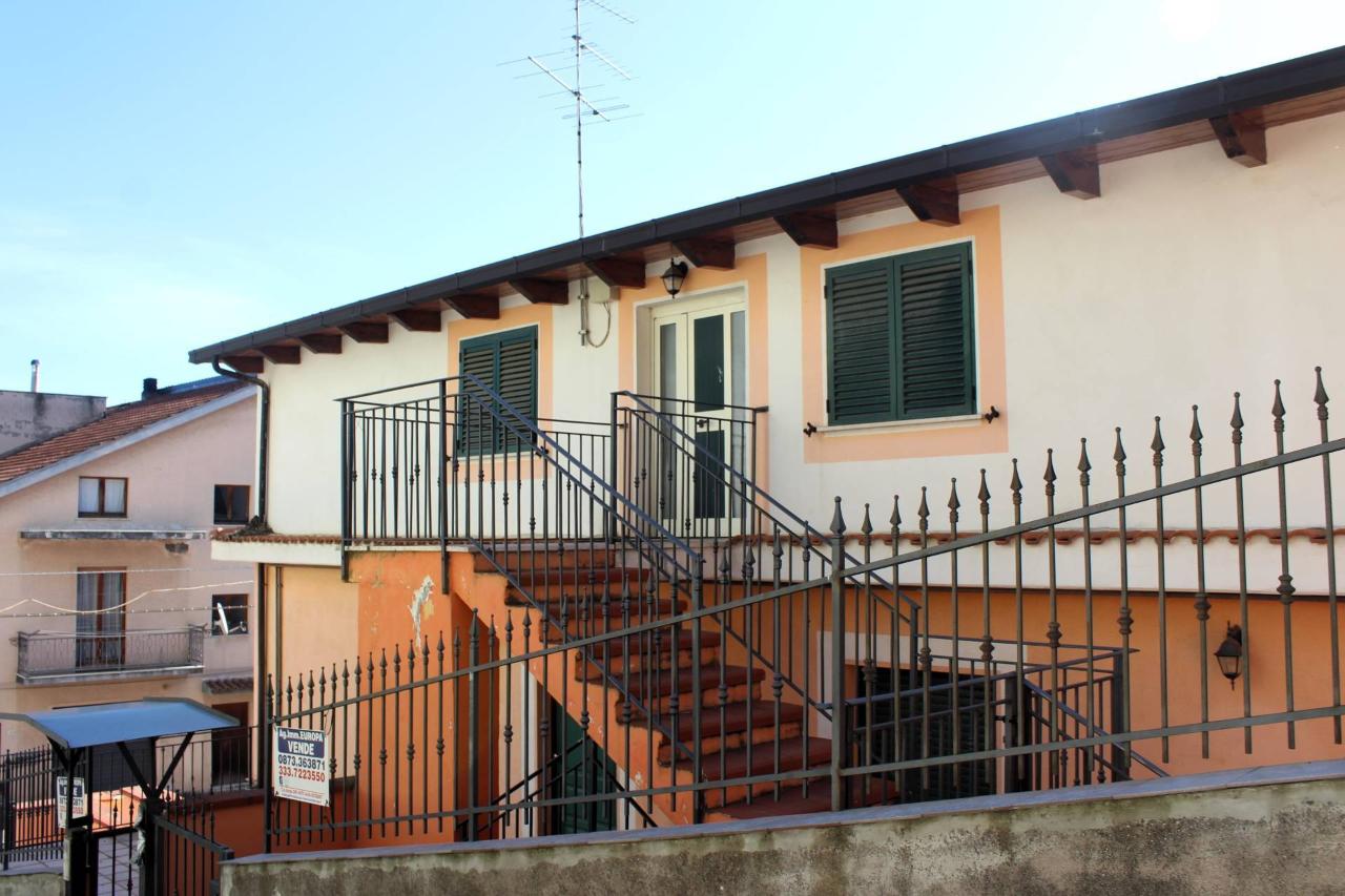 Apartamento de 3 habitaciónes en San Salvo, Italy No. 23829