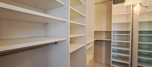 Квартира с 6 комнатами в Лукка, Италия № 41376 28