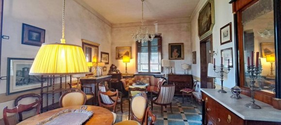 Квартира с 6 комнатами в Лукка, Италия № 41376 6