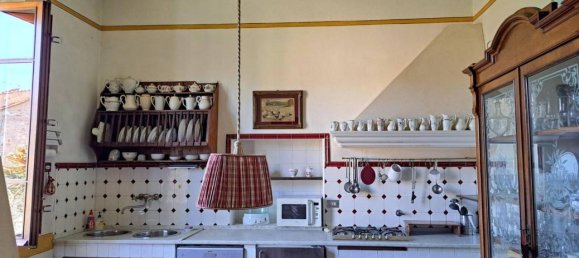 Квартира с 6 комнатами в Лукка, Италия № 41376 16