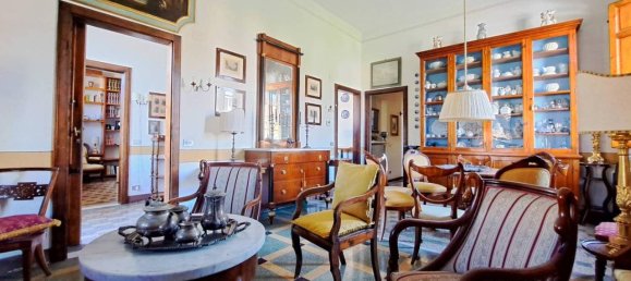 Квартира с 6 комнатами в Лукка, Италия № 41376 4