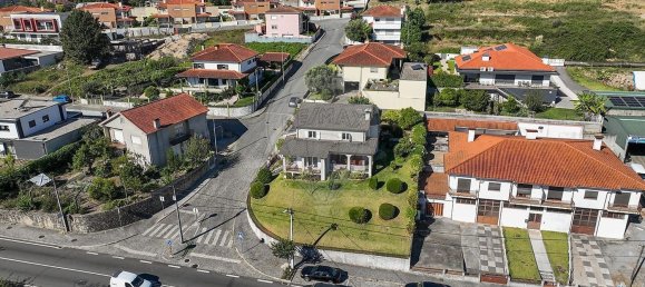 5 bedrooms House in Vila Verde, Portugal No. 180424 35