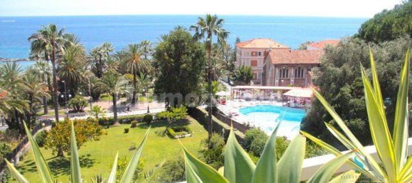 3 bedrooms Penthouse in Sanremo, Italy No. 301026 21