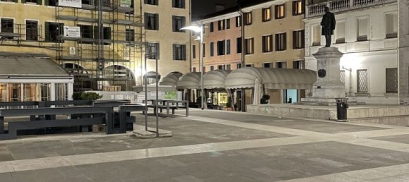 100m² Commercial property in Padua, Italy No. 89647 10