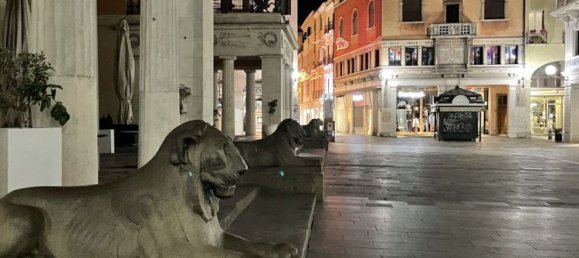 100m² Commercial property in Padua, Italy No. 89647 29