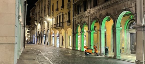 100m² Commercial property in Padua, Italy No. 89647 19