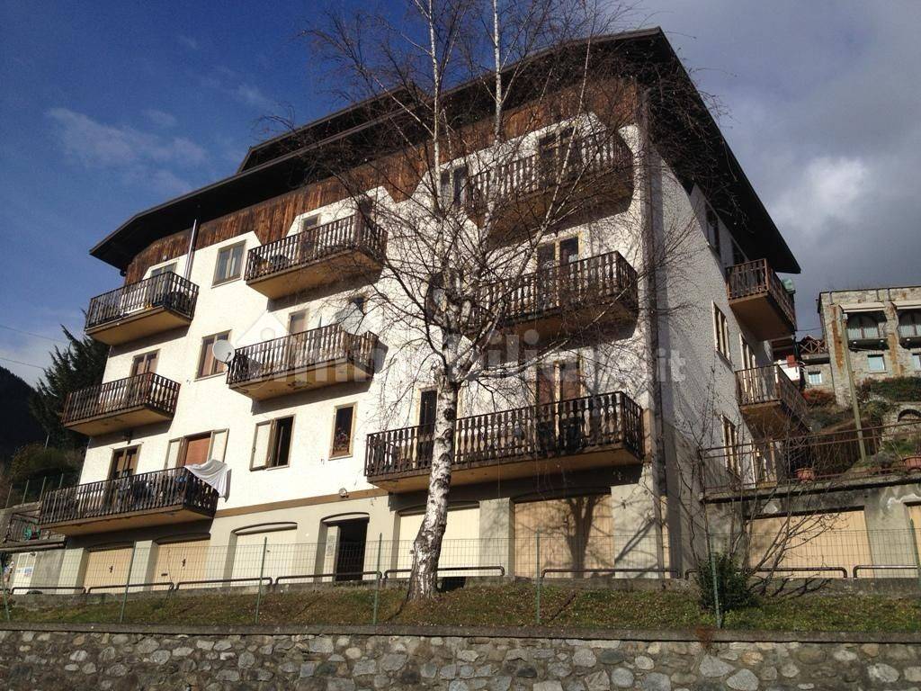 2 Schlafzimmer Wohnung in Edolo, Italy, Nr. 322286