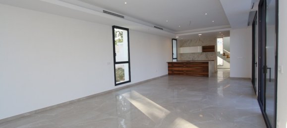 4 bedrooms Villa in Calpe, Spain No. 4432 25