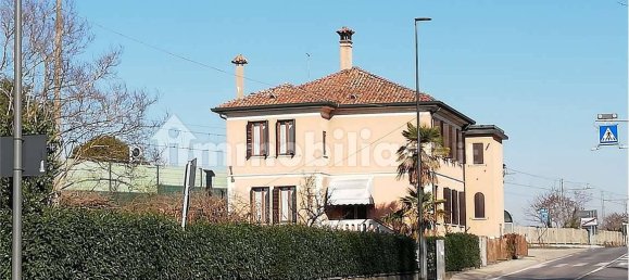 5 bedrooms Villa in San Biagio di Callalta, Italy No. 161991 18
