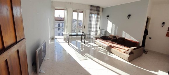 Квартира с 3 спальнями в Понте Сан Пьетро, Италия № 60052 4