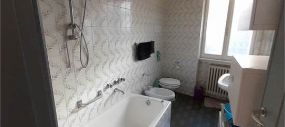 Квартира с 3 спальнями в Понте Сан Пьетро, Италия № 60052 12